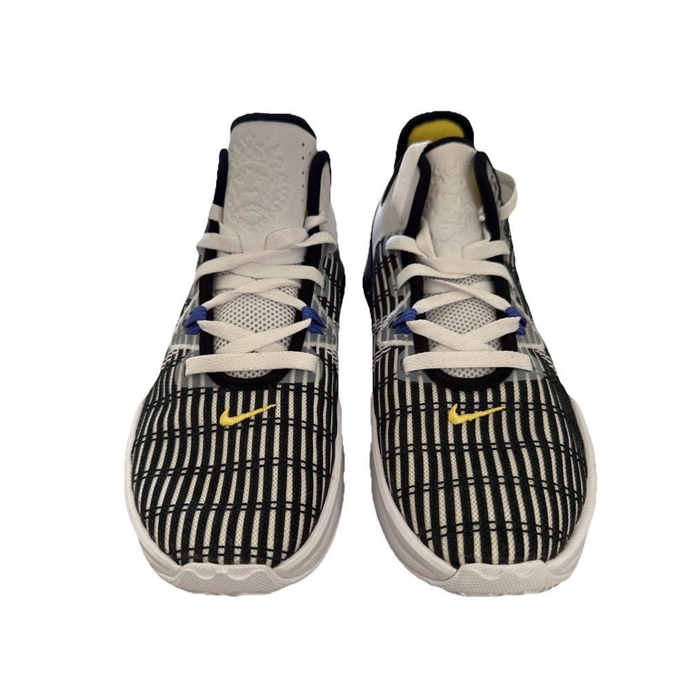 Nike LeBron Witness Shoes Mens 8.5 White Persian Violet EUC Like New - Pre-Owned - Picture 9 of 15